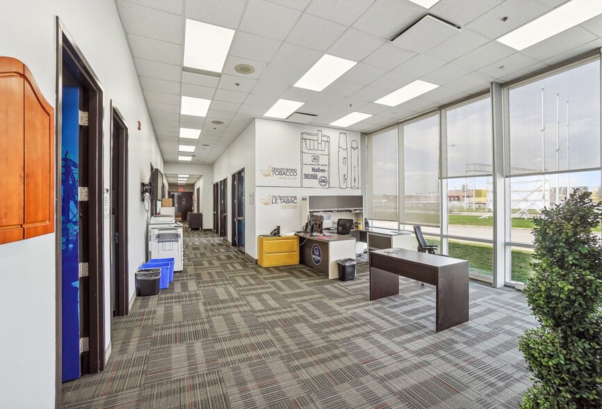 3500 Aut Transcanadienne, Pointe-claire, QC à louer - Photo intérieure – Image 3 sur 12
