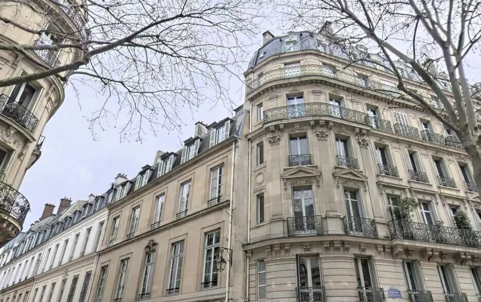 Bureau dans Paris à louer - Photo de l’immeuble – Image 1 sur 7