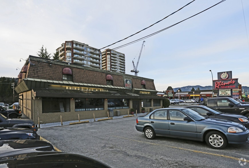 541 Clarke Rd, Coquitlam, BC à vendre - Photo de l’immeuble – Image 3 sur 7