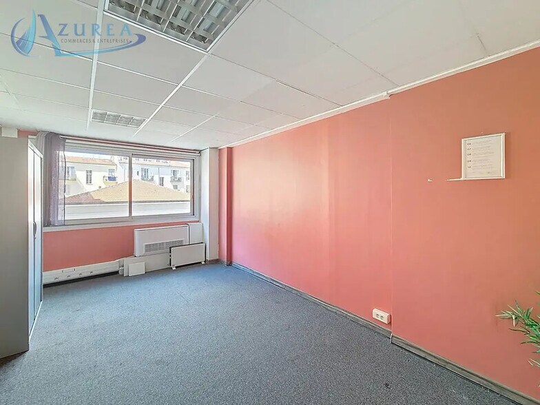 Bureau dans Nice à louer - Photo de l’immeuble – Image 1 sur 4
