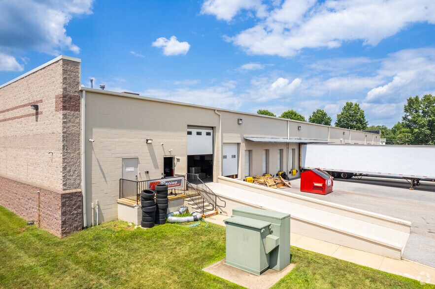 150 Green Tree Rd, Phoenixville, PA à louer - Photo de l’immeuble – Image 3 sur 6