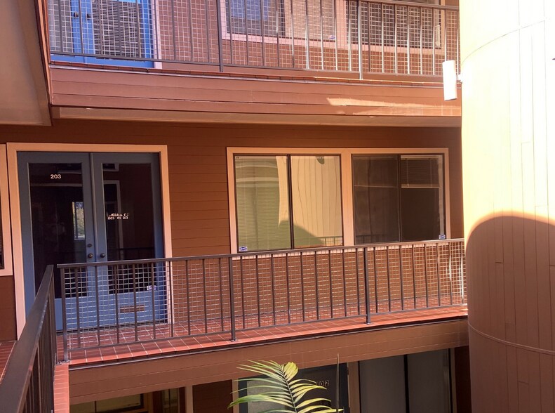 1919 Addison St, Berkeley, CA à louer - Photo de l’immeuble – Image 3 sur 12