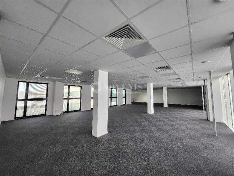 41 Rue De La Milletière, Tours à louer - Photo de l’immeuble – Image 2 sur 11
