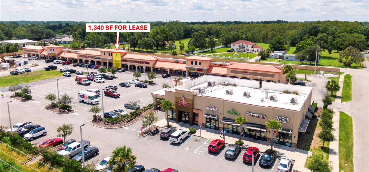 10376 E Colonial Dr, Orlando, FL à louer Photo principale– Image 1 sur 6