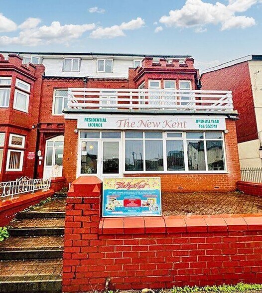 12 Knowle Av, Blackpool à vendre - Photo principale – Image 1 sur 12