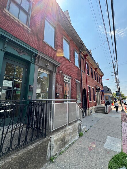 209 S Craig St, Pittsburgh, PA à vendre - Photo de l’immeuble – Image 1 sur 13