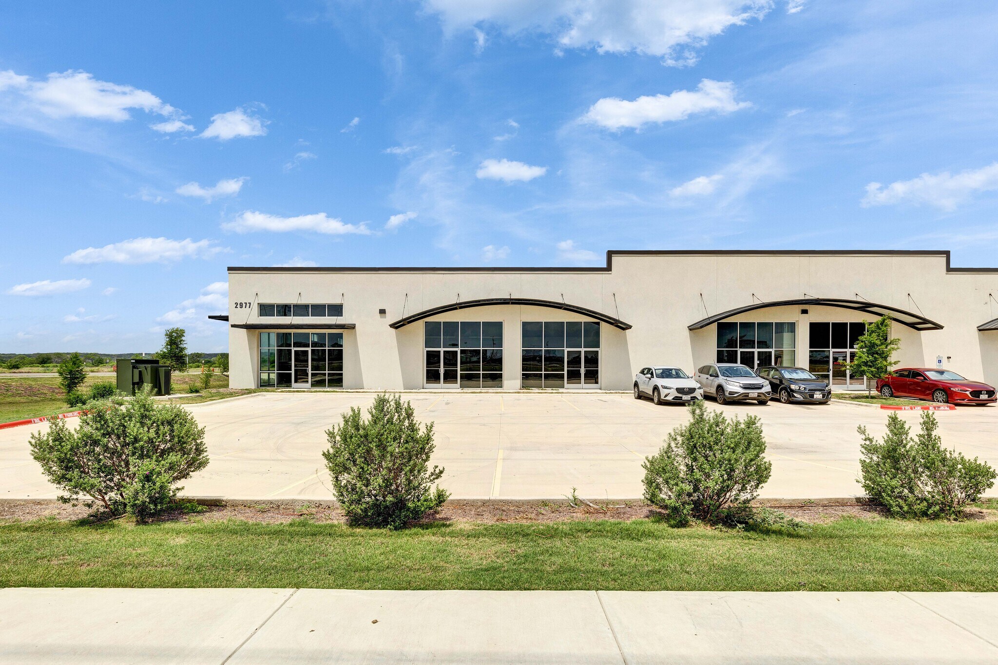 3021 N IH-35, San Marcos, TX à louer Photo de l’immeuble– Image 1 sur 5