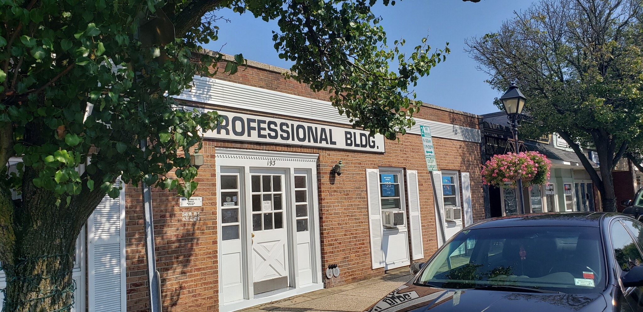193-199 Broadway, Amityville, NY 11701, USA Broadway, Amityville, NY à louer Photo intérieure– Image 1 sur 12