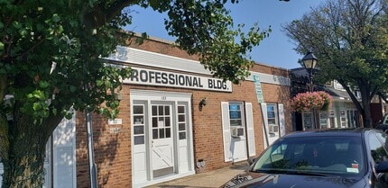 193-199 Broadway, Amityville, NY 11701, USA Broadway, Amityville, NY à louer Photo intérieure– Image 1 sur 12