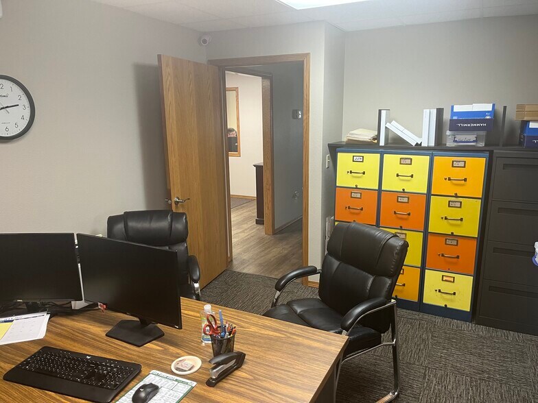 110 Main St, Salem, SD à vendre - Photo de l’immeuble – Image 3 sur 6