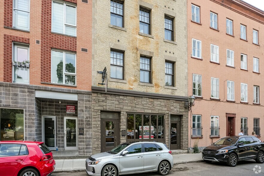 217-219 Rue Saint-Paul, Québec, QC à louer - Photo de l’immeuble – Image 2 sur 2