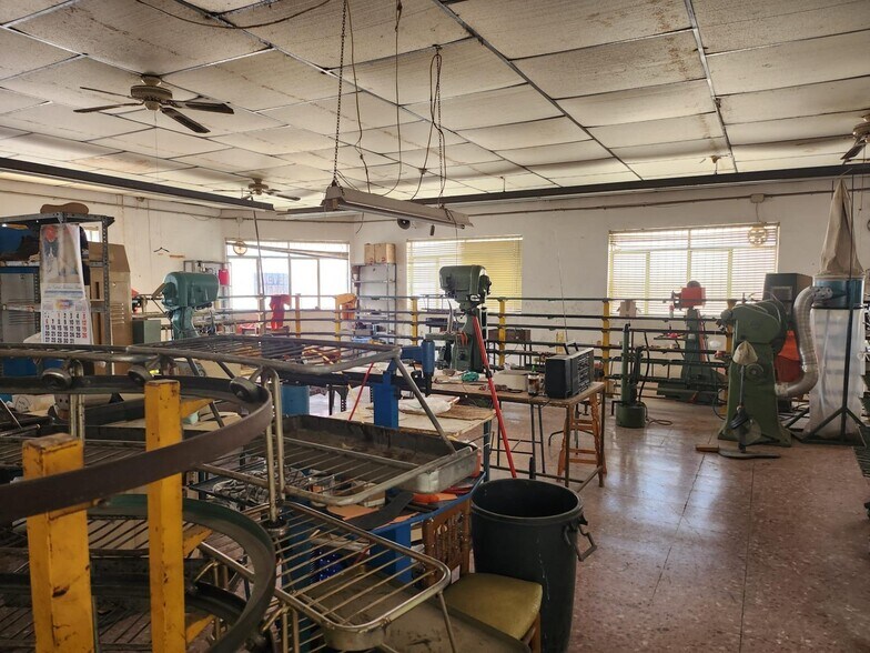 Industriel/Logistique dans Petrer, Alicante à vendre - Photo intérieure – Image 3 sur 5