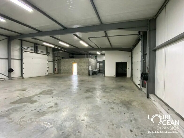 Local d'activités dans Le Pallet à vendre - Photo intérieure – Image 2 sur 10