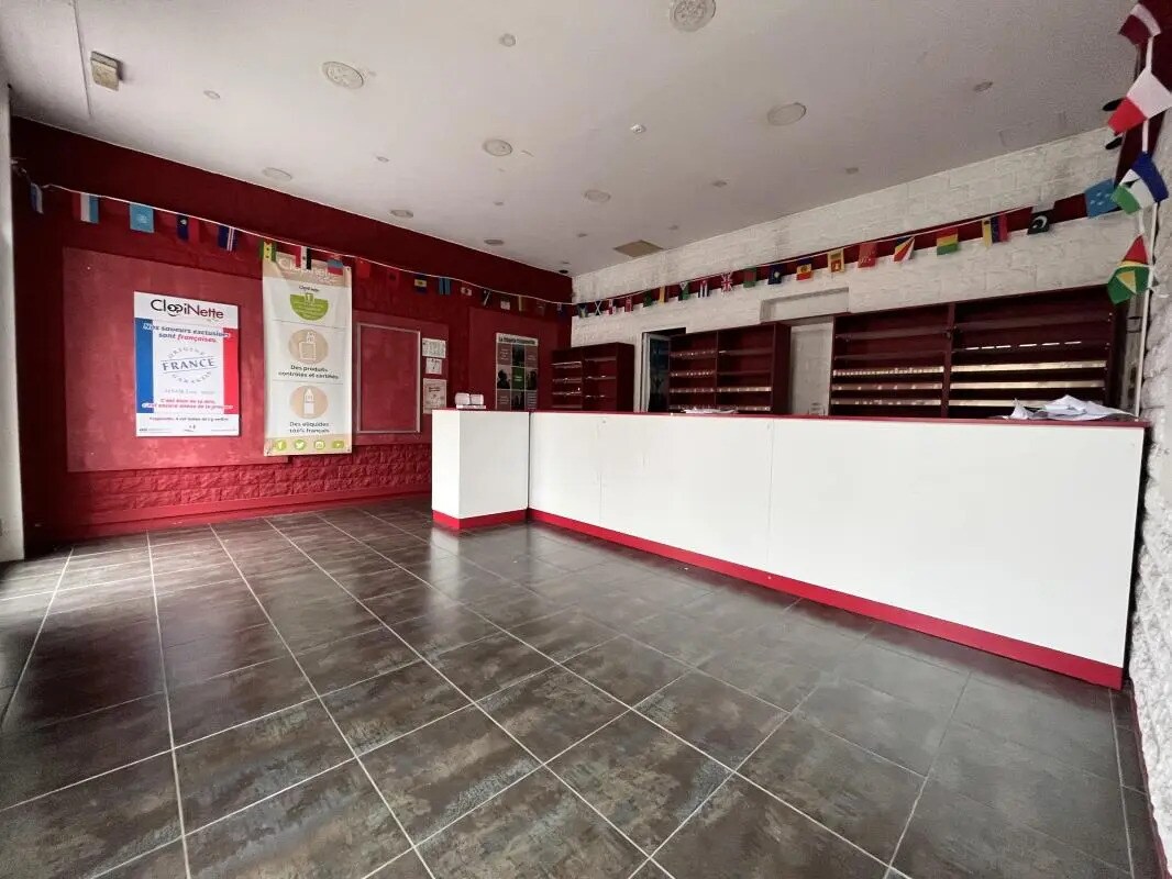 31 Avenue Charles De Gaulle, Neuilly-sur-Seine à louer Hall d’entrée– Image 1 sur 7