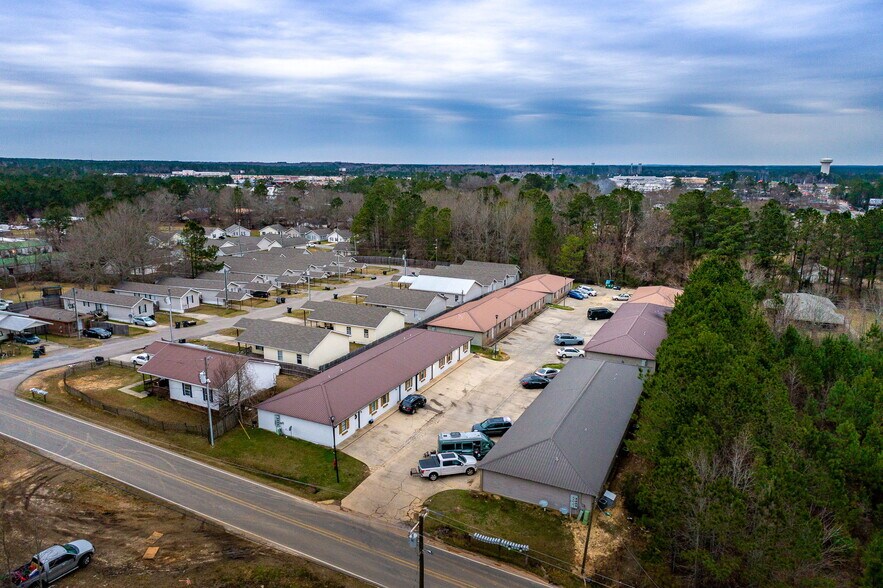 239 Hartfield Rd, Hattiesburg, MS à vendre - Photo de l’immeuble – Image 3 sur 23