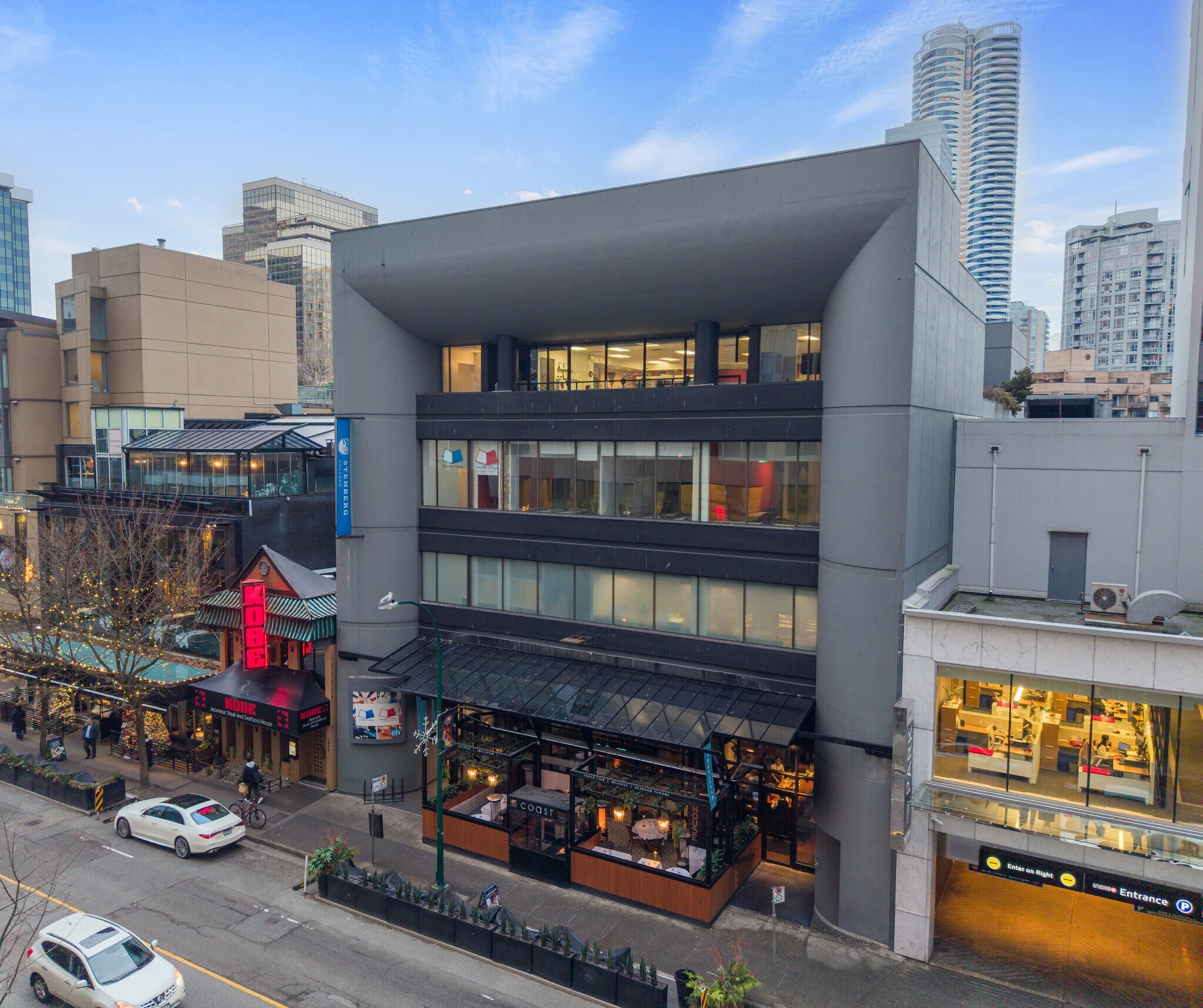 1050 Alberni St, Vancouver, BC à louer Photo de l’immeuble– Image 1 sur 1