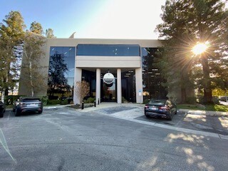 1390 El Camino Real, San Carlos, CA à louer - Photo de l’immeuble – Image 1 sur 5