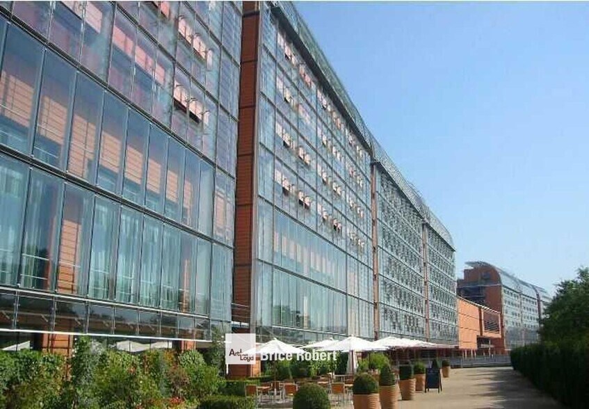 34 Quai Charles De Gaulle, Lyon à louer - Photo de l’immeuble – Image 1 sur 10