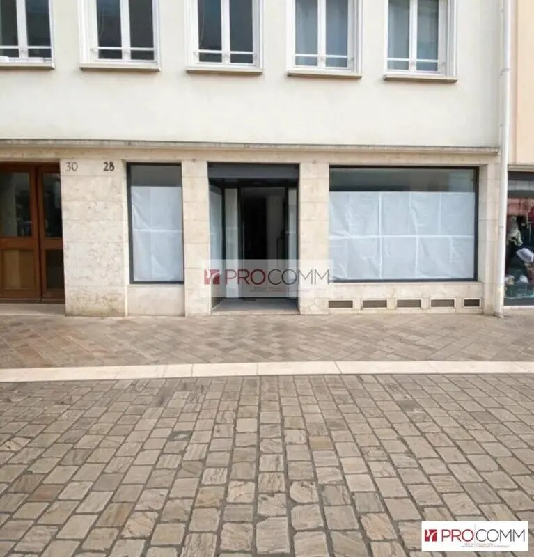 Local commercial dans Chartres à louer Photo de l’immeuble– Image 1 sur 5