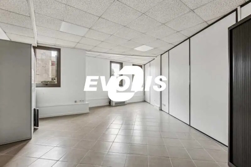 Bureau dans Goussainville à louer - Photo de l’immeuble – Image 2 sur 14