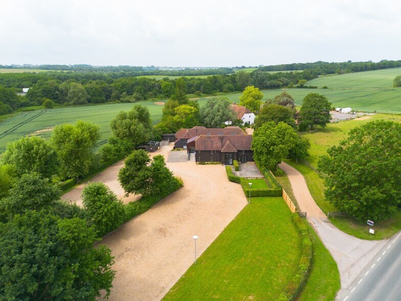 Hythe Rd, Smeeth à louer - Photo de l’immeuble – Image 2 sur 18