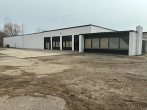 65700 Gratiot Ave, Lenox, MI à louer Photo intérieure– Image 2 sur 5
