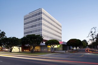 Plus de détails pour 12011 San Vicente Blvd, Los Angeles, CA - Bureau à louer