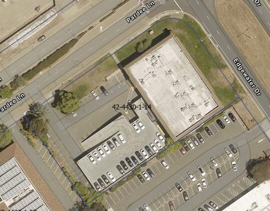 7717 Edgewater Dr, Oakland, CA à vendre - Photo de l’immeuble – Image 3 sur 25