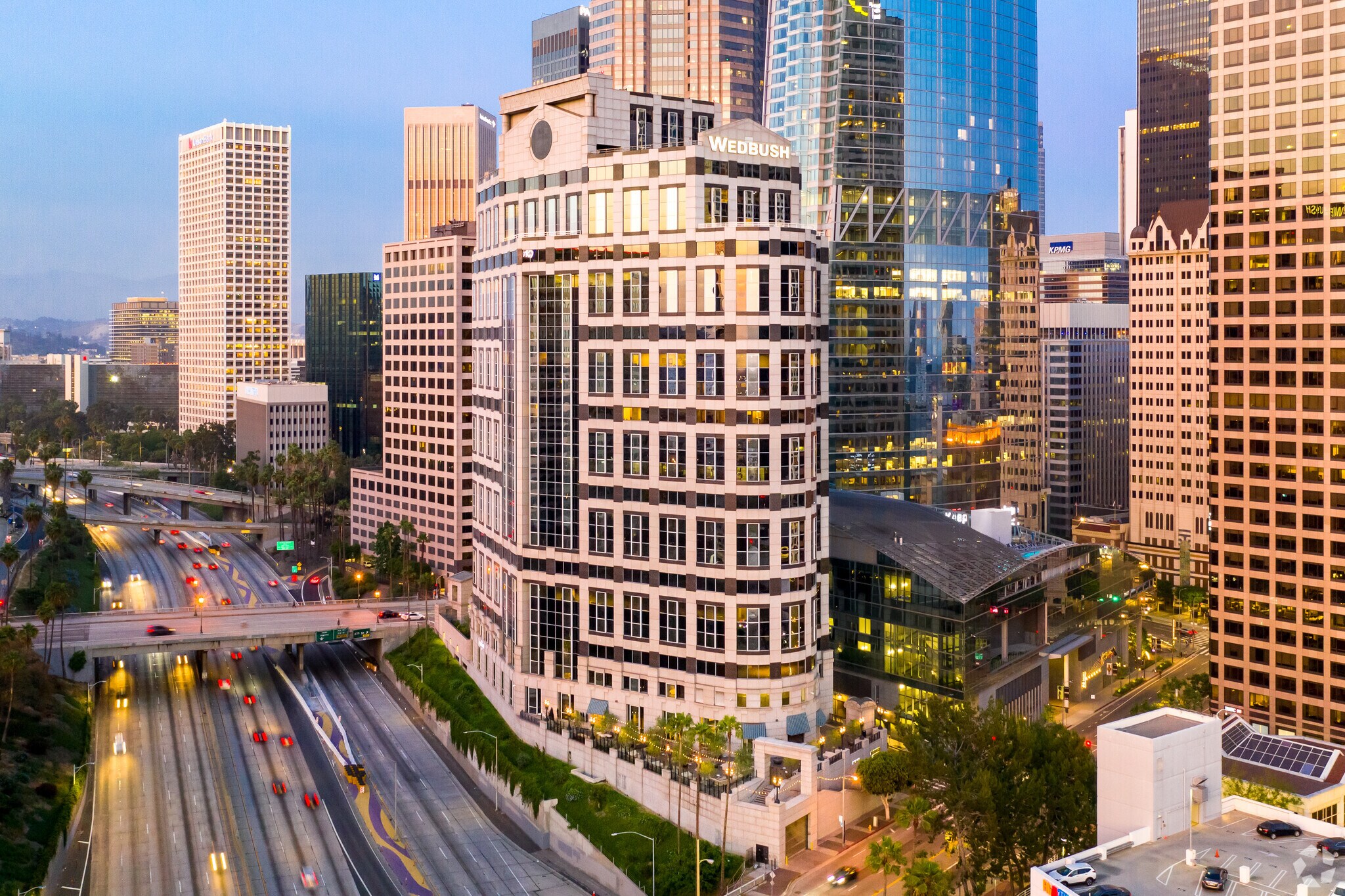 1000 Wilshire Blvd, Los Angeles, CA à louer Photo principale– Image 1 sur 20