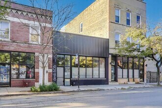 3271 W Armitage Ave, Chicago, IL à louer Photo de l’immeuble– Image 1 sur 8