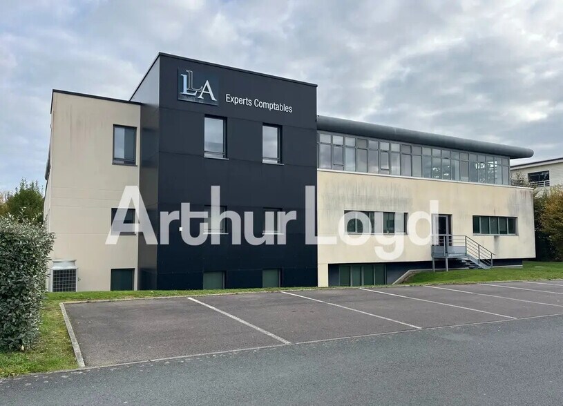 Bureau dans Saint-Contest à vendre - Photo de l’immeuble – Image 2 sur 7