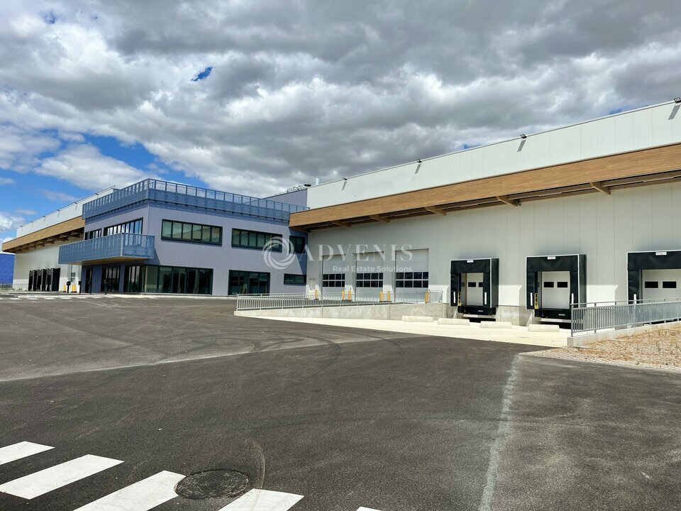 87 Avenue Du Bois De La Pie, Tremblay-en-France à louer Photo de l’immeuble– Image 1 sur 12