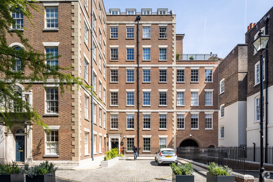 14A-16A Dufours Pl, Londres à louer - Photo de l’immeuble – Image 2 sur 45