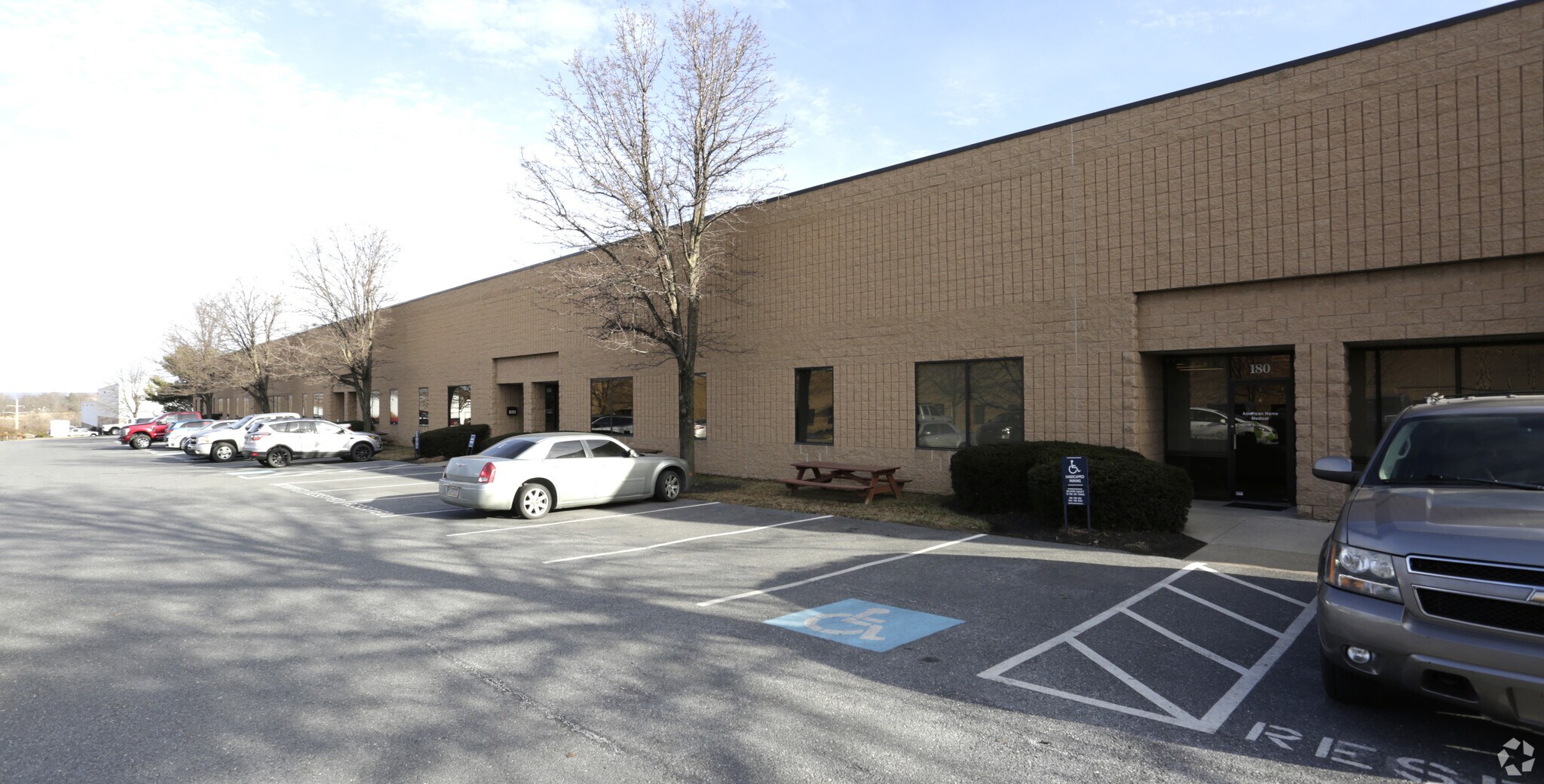 754 Roble Rd, Allentown, PA à louer Photo principale– Image 1 sur 9