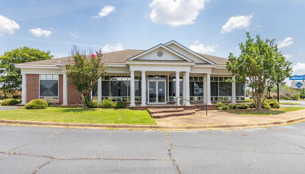 3898 Liberty Hwy, Anderson, SC à louer - Photo de l’immeuble – Image 1 sur 3