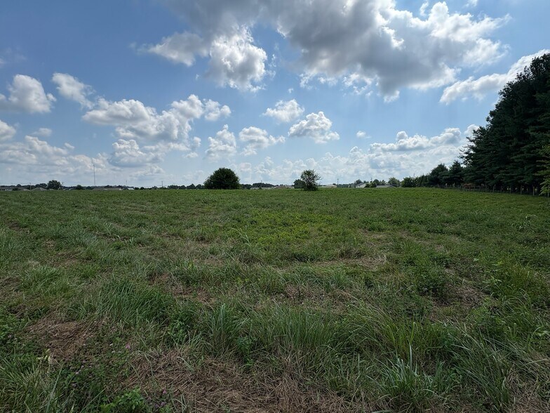 2651 Ring Rd, Elizabethtown, KY à vendre - Photo de l’immeuble – Image 3 sur 15