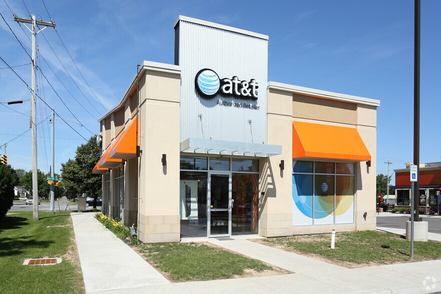 3654 Dewey Ave, Rochester, NY à louer - Photo principale – Image 3 sur 12