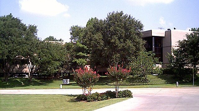 375 Municipal Dr, Richardson, TX à vendre - Photo de l’immeuble – Image 3 sur 38