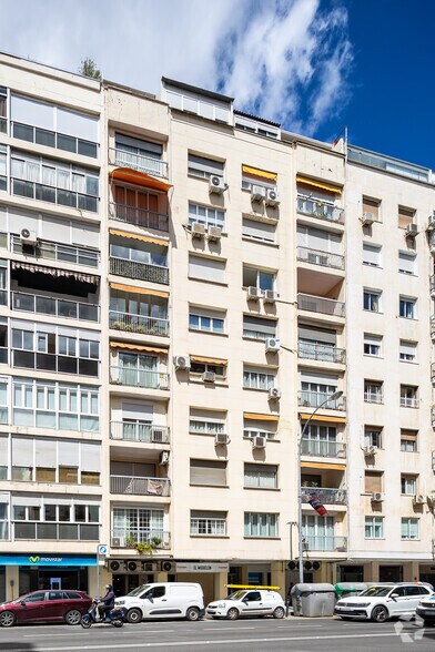 Avenida de la República Argentina, 52, Séville, Sevilla à vendre - Photo de l’immeuble – Image 2 sur 2