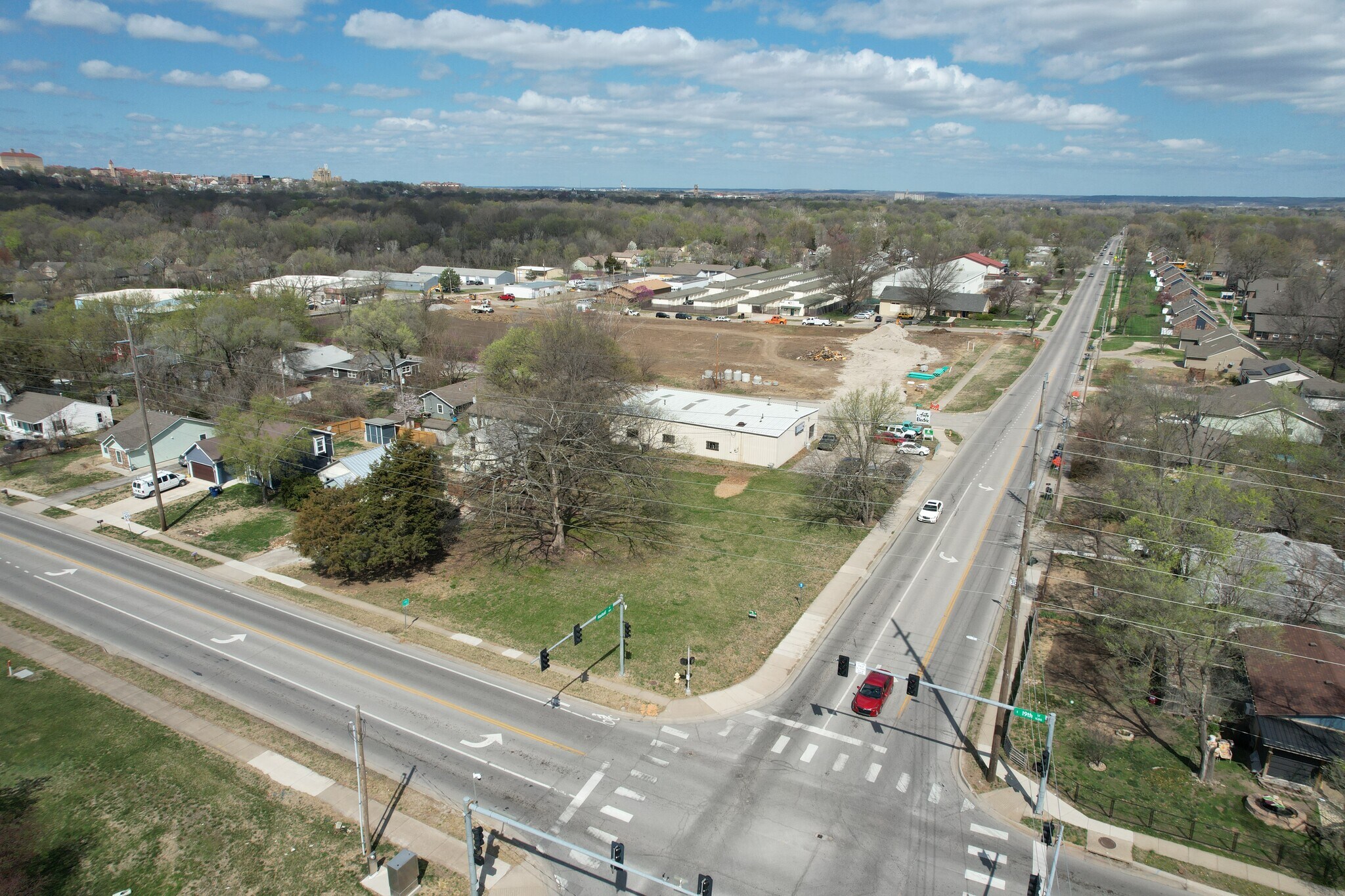1835 Haskell Ave, Lawrence, KS à vendre Aérien– Image 1 sur 5