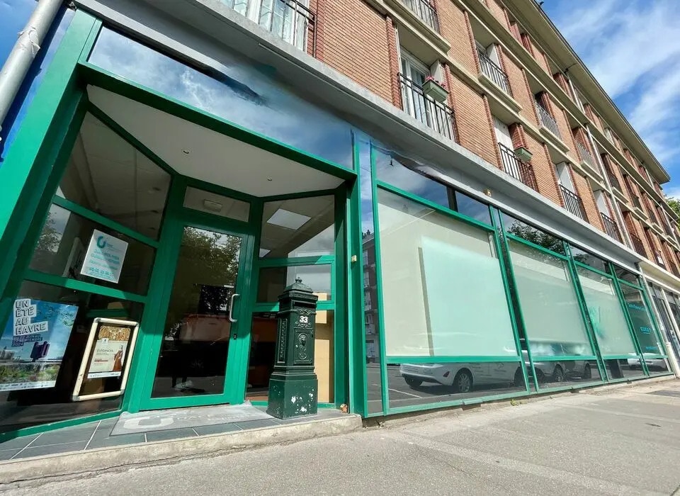 Local commercial dans Le Havre à louer Photo de l’immeuble– Image 1 sur 4