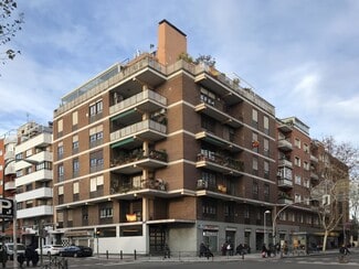 Plus de détails pour Calle De López De Hoyos, 67, Madrid - Local commercial à louer