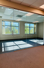 355 E Rincon St, Corona, CA à louer Photo intérieure– Image 2 sur 4