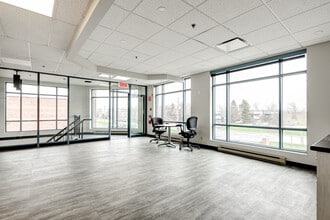 25 Rue de Lauzon, Boucherville, QC à louer Photo intérieure– Image 1 sur 8