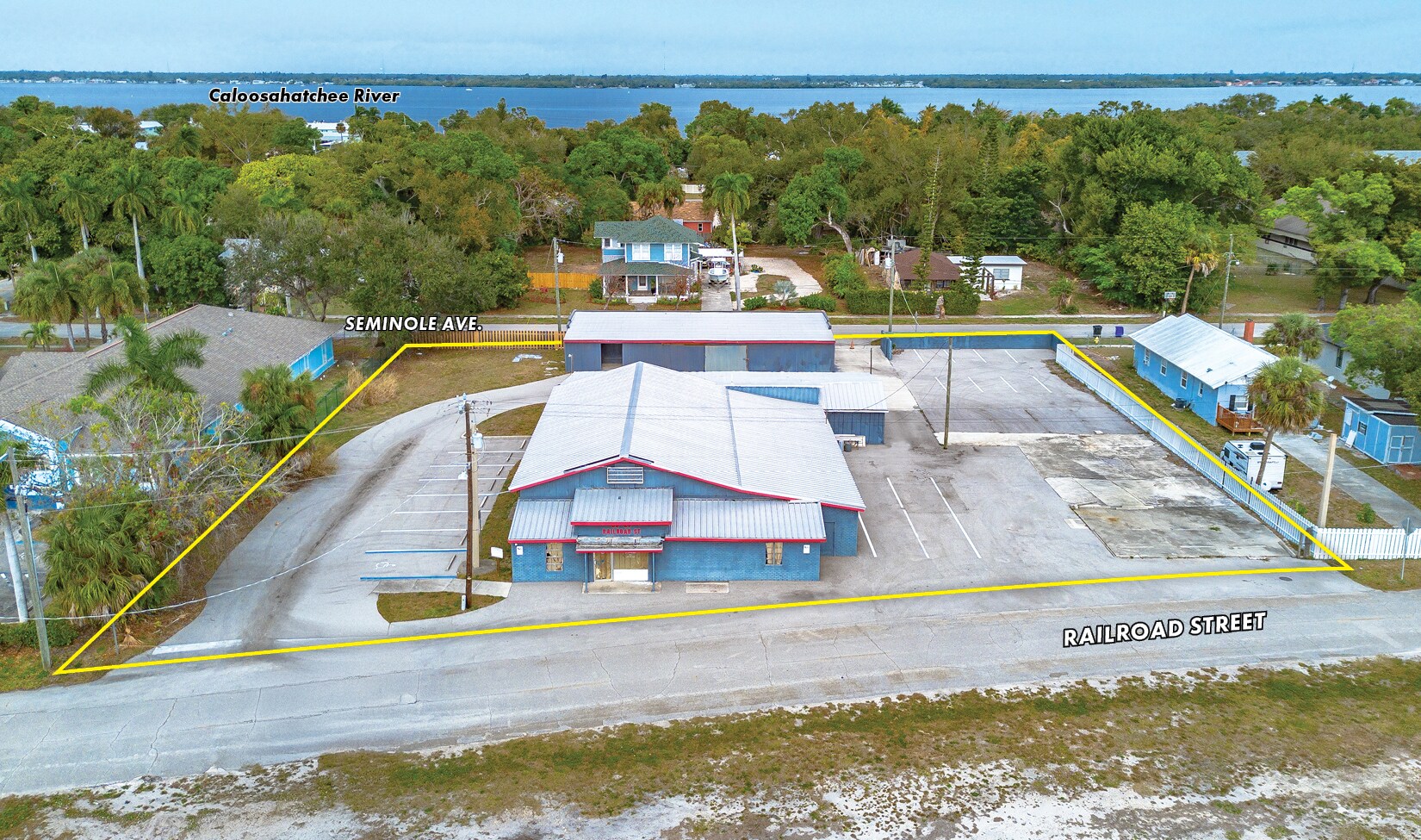 3327 Railroad St, Fort Myers, FL à vendre Photo principale– Image 1 sur 13