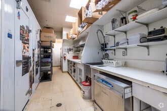 2050 Rue de Bleury, Montréal, QC à louer Photo intérieure– Image 2 sur 5