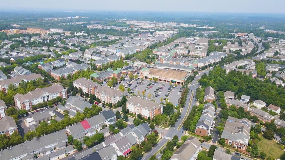 402 King Farm Blvd, Rockville, MD à louer - Vidéo sur l’annonce professionnelle – Image 2 sur 33