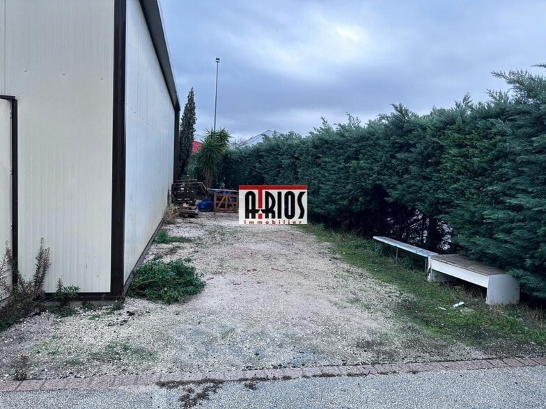 Industriel/Logistique dans La Farlède à louer - Photo de l’immeuble – Image 3 sur 3