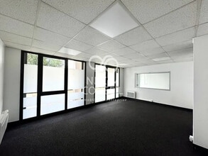 37 Rue Adam Ledoux, Courbevoie à vendre Photo intérieure– Image 2 sur 3