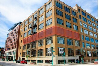 Plus de détails pour 318 E Chicago St, Milwaukee, WI - Logement à vendre